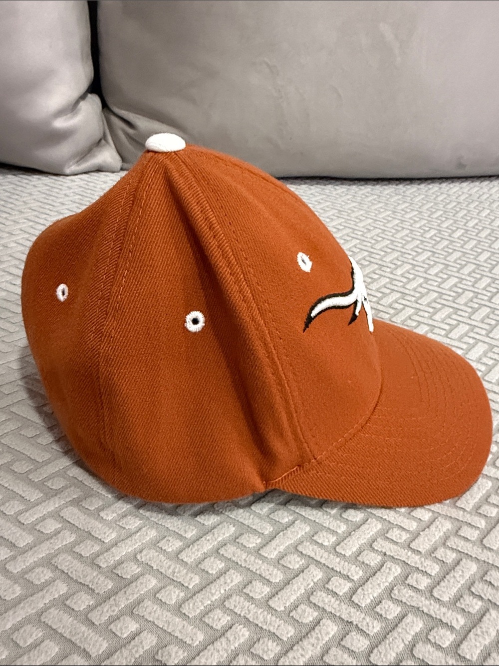 Texas Longhorns Zephyr Z-Fit M/L Fitted Hat
NCAA Burnt Orange - Picture 7 of 12